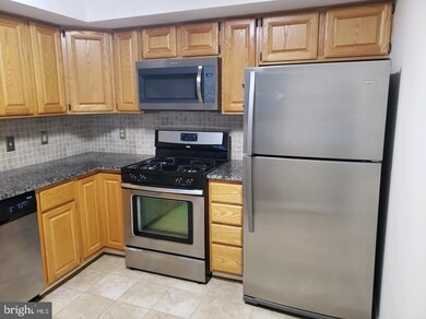 12225 Fairfield House Dr unit 102C, Fairfax, VA 22033 - photo 7