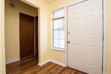 202 Aquarius Cir N, Jacksonville, FL 32216 - photo 5