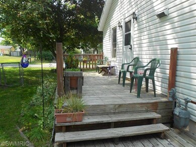 220 Vine St, Wayland, MI 49348 - photo 2