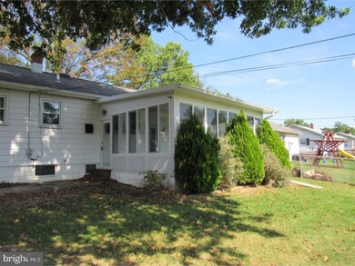 3746 Donegal Ln, Brookhaven, PA 19015 - photo 3