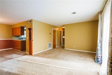 939 Brookside Camp Rd unit A2, Hendersonville, NC 28792 - photo 5