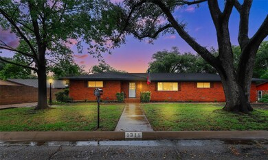 1311 Loma Alta Place, Cleburne, TX 76033 - photo 2