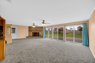 7427 Mccurry Rd, Roscoe, IL 61073 - photo 4