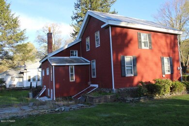 643 Paupack St, Hawley, PA 18428 - photo 6