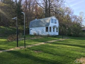 8542 Pa Route 873, Slatington, PA 18080 - photo 3