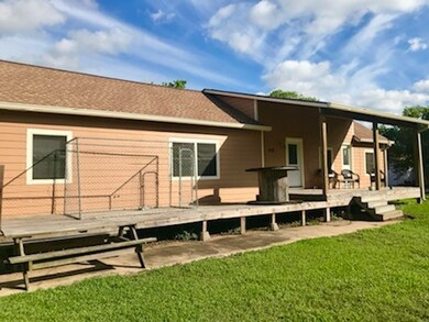 602 Star St, Brazoria, TX 77422 - photo 2