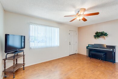 246 W Mclellan Rd, Mesa, AZ 85201 - photo 3