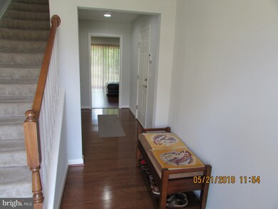 8388 Scotland Loop unit 4, Manassas, VA 20109 - photo 2