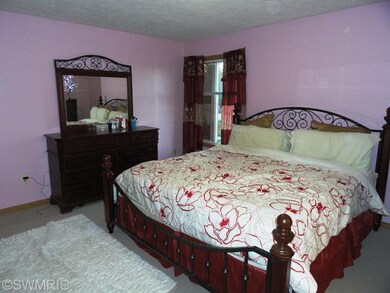 5363 Bunkerway Ct SW, Wyoming, MI 49509 - photo 4