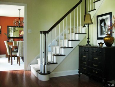 1113 Candlewycke Dr, Laurys Station, PA 18059 - photo 4