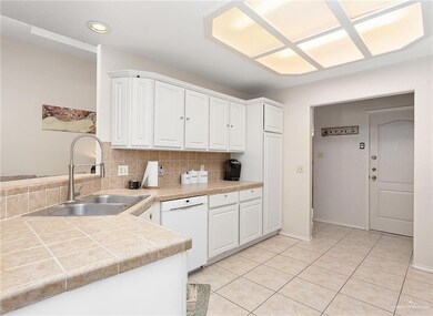 1213 S Ambrosia Dr, Weslaco, TX 78596 - photo 6