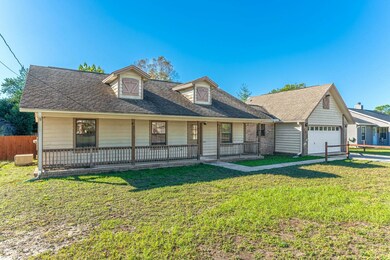 403 Juniper Dr, Crestview, FL 32536 - photo 3