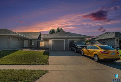 421 9th Ave, Brandon, SD 57005 - photo 2