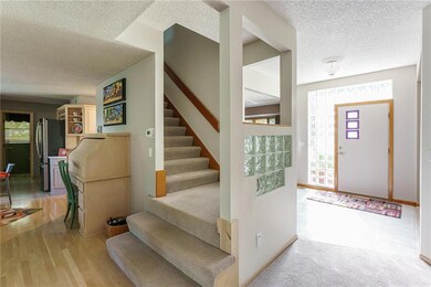 8118 Lingle Ln, Lenexa, KS 66215 - photo 7