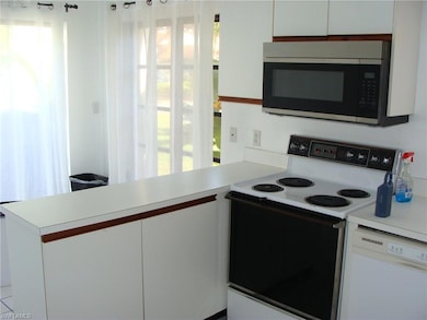 857 Reef Point Cir, Naples, FL 34108 - photo 6