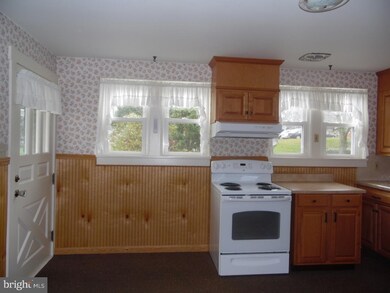 86 Lambert Aly, Kutztown, PA 19530 - photo 5