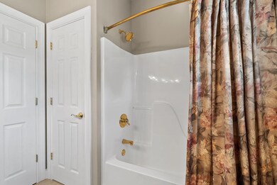 400 Browning Way(7)