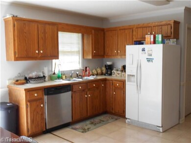 2101 Lambert Dr, Asheboro, NC 27205 - photo 3