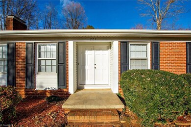 222 Westbury Dr, Asheboro, NC 27205 - photo 3