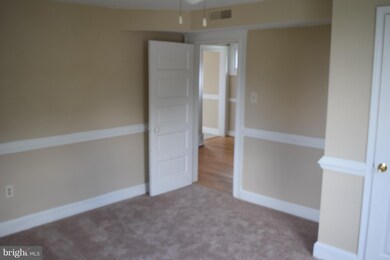 4015 Walnut Ave, Baltimore, MD 21206 - photo 7