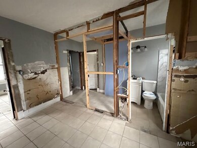 unlisted-address, Saint Louis, MO 63125 - photo 4