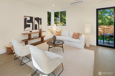 3814 NE 89th St, Seattle, WA 98115 - photo 5