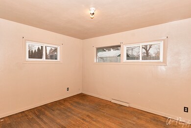 644 S Fulton Ave, Waukegan, IL 60085 - photo 7