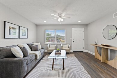 2128 W Elm St, Tampa, FL 33604 - photo 7