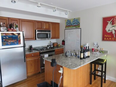 7 Henchman St unit 502, Boston, MA 02113 - photo 3