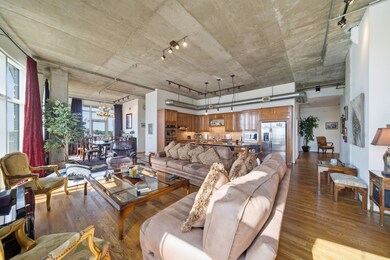 The Tanglewood Lofts unit 510, Houston, TX 77057 - photo 2