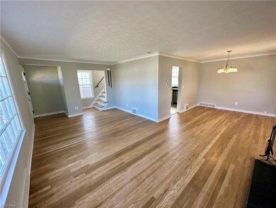 Living Room / Dining Room