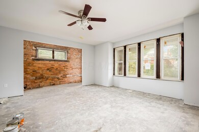 Y-1639 Bryden Rd. Columbus, OH005