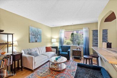 06-Living Area