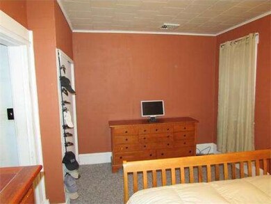 925 Berkshire Ave, Indian Orchard, MA 01151 - photo 7