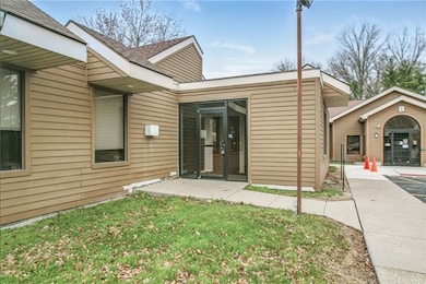 2000 Green St, Farrell, PA 16121 - photo 4