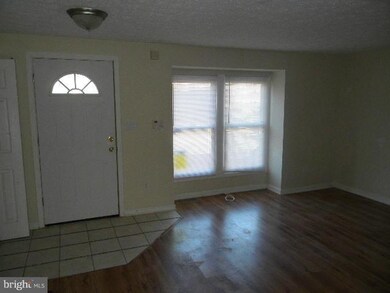 9339 Cabot Ct, Laurel, MD 20723 - photo 2
