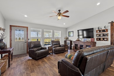 602 N Water St unit FM1752, Savoy, TX 75479 - photo 7