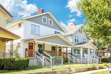 Front of House/1365