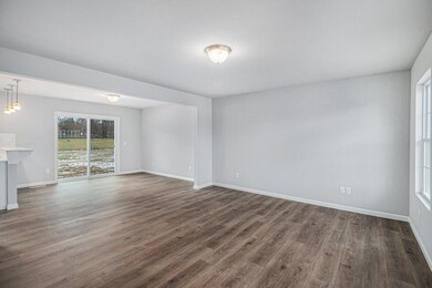 LOK028-i1810-Great Room3