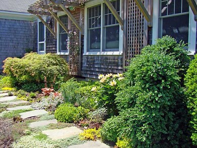 504 Tuckerman Ave, Middletown, RI 02842 - photo 5