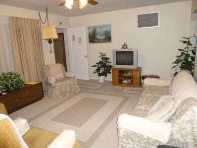 222 Central Ave, Frostproof, FL 33843 - photo 6