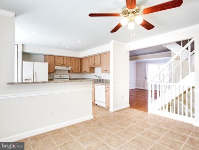 8655 Maple Glen Ct, Springfield, VA 22153 - photo 7