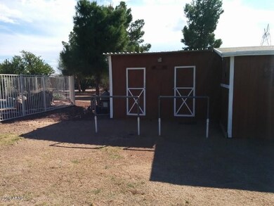 hitching posts