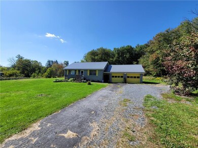 5476 MacUngie Mountain Rd, Macungie, PA 18062 - photo 2