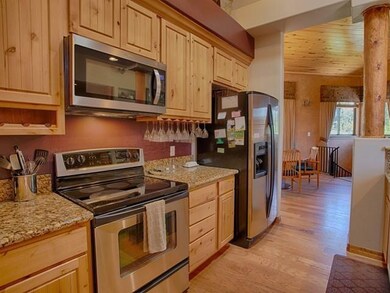 004_Kitchen