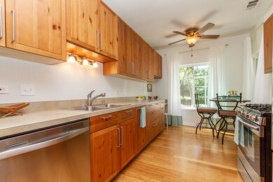 1530 Commodore Ct unit 70235, Schaumburg, IL 60193 - photo 6