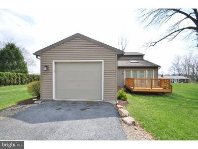 2377 High St, Reading, PA 19605 - photo 5