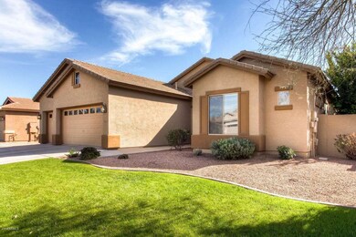 3233 E Page Ave Gilbert AZ-large-003-1-E