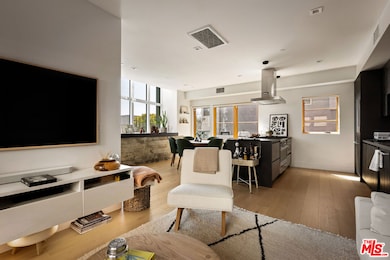 1033 N Vista St unit D, West Hollywood, CA 90046 - photo 5