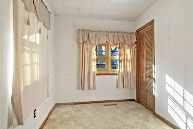 W1020 Narcissus Rd, Genoa City, WI 53128 - photo 5